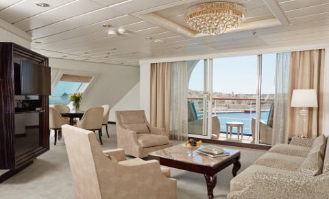 MAR_0445_Grand_Suite_LR