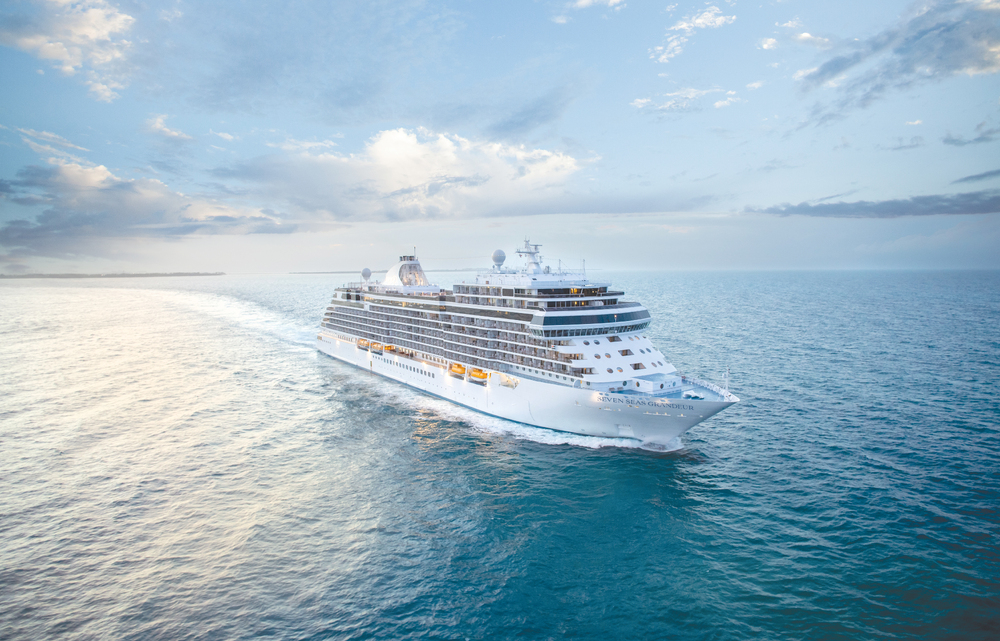 Seven Seas Grandeur at sea