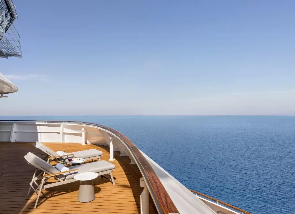 Oceania-shipboard-credit