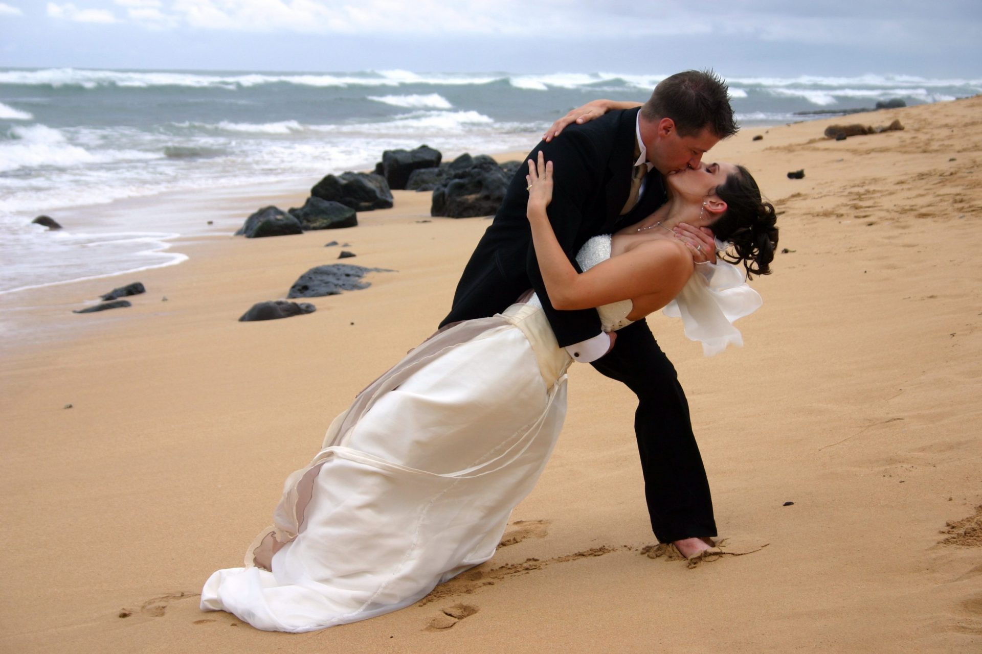 Honeymoon_in_Hawaii_Fine_Travel